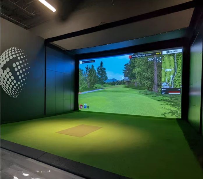 High-End 4K Golf Simulator