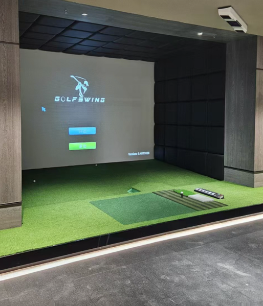 High-End 4K Golf Simulator
